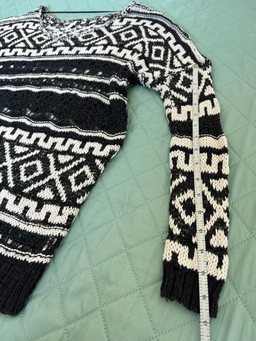 Free People Oversized Knit Sweater Black White Tribal Boho Relaxed Fit Pullover - Picture 8 of 8